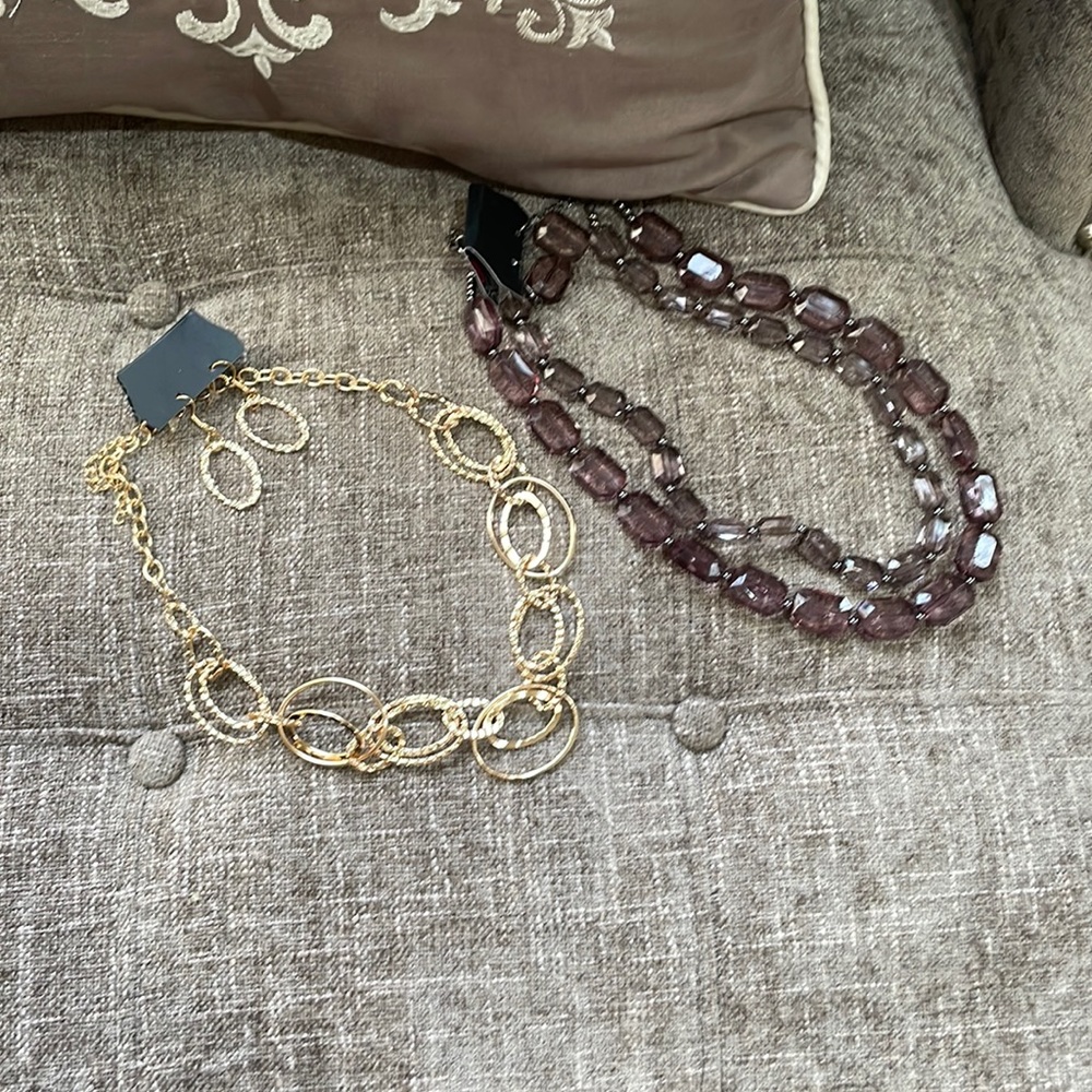 Gorgeous necklace set (includes necklace and earrings) two sets